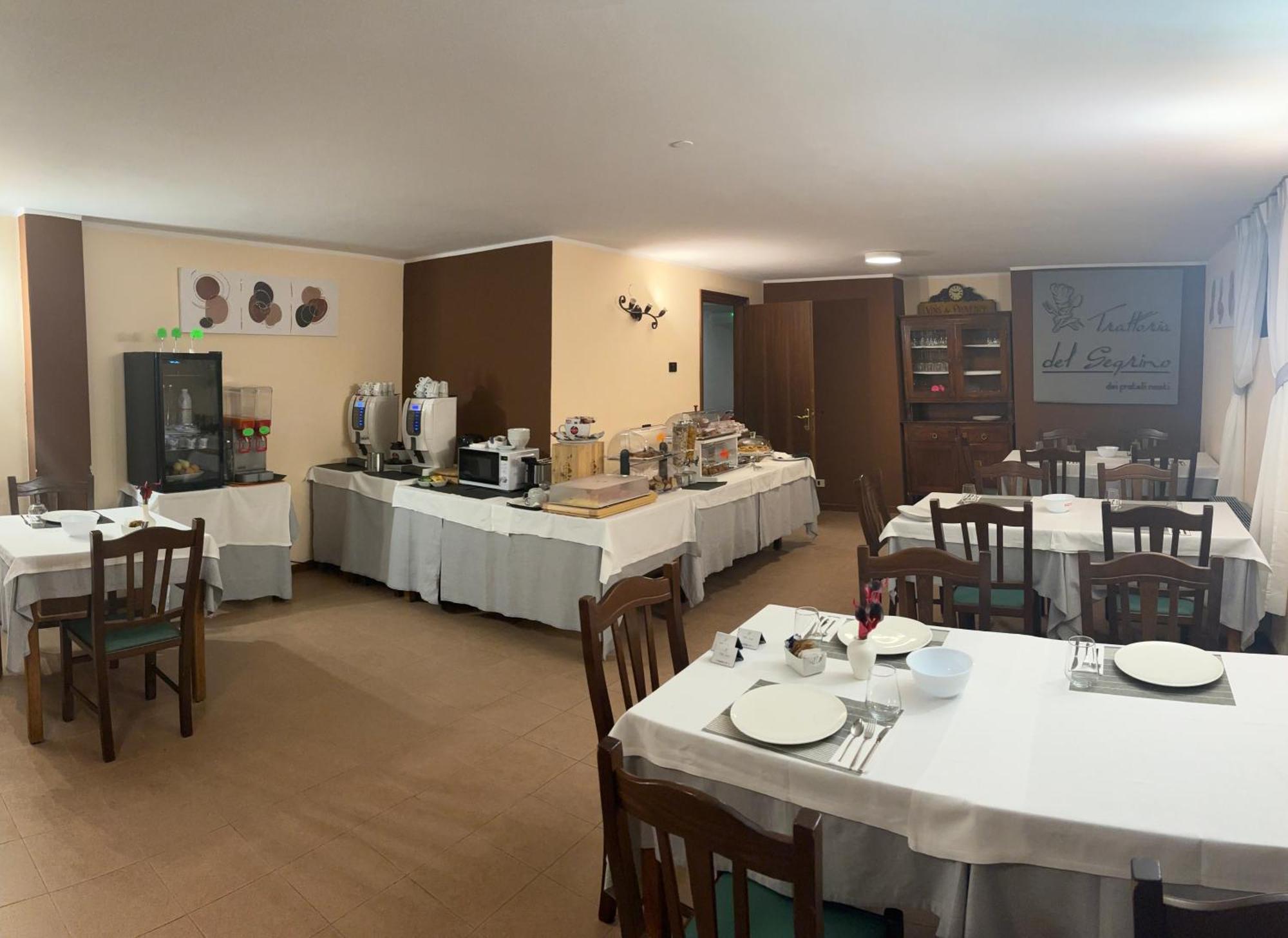 Villa Nasti Hotel Ristorante Canzo エクステリア 写真