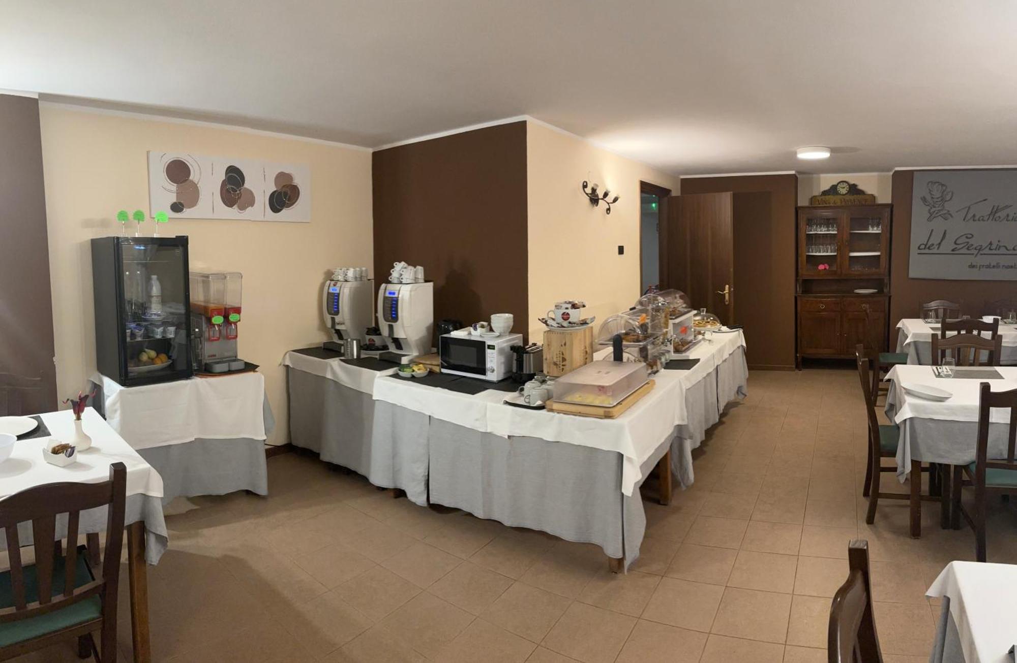Villa Nasti Hotel Ristorante Canzo エクステリア 写真